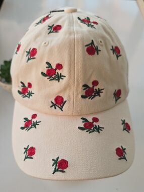 Olivia & Kate New York‎ Cream Baseball Cap with Red Rose Embroidery